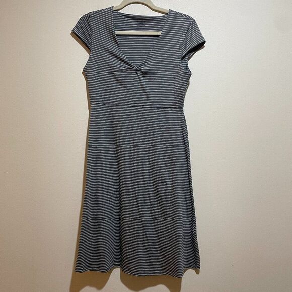 Toad&Co Size Small S Rosemarie Dress Gray White Stripe Short Sleeve - Picture 2 of 10